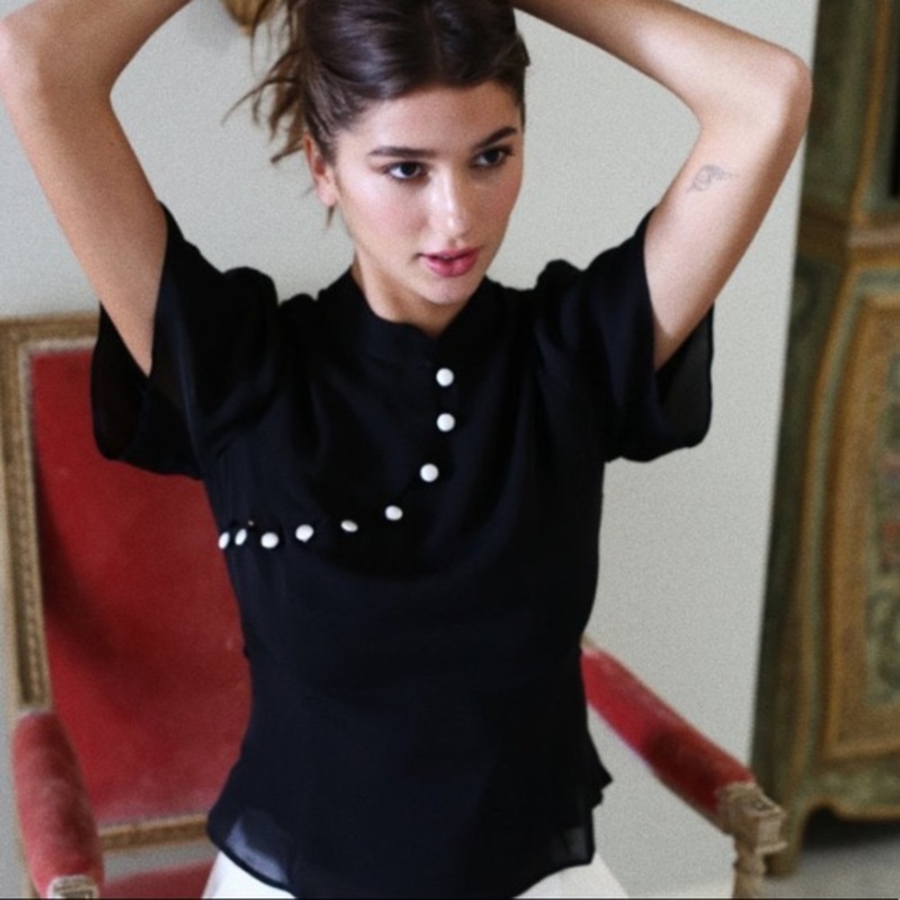 BNWT Stone Cold Fox Charm Blouse in Cream